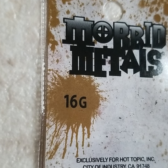 16G Labret Clear - Picture 3 of 4